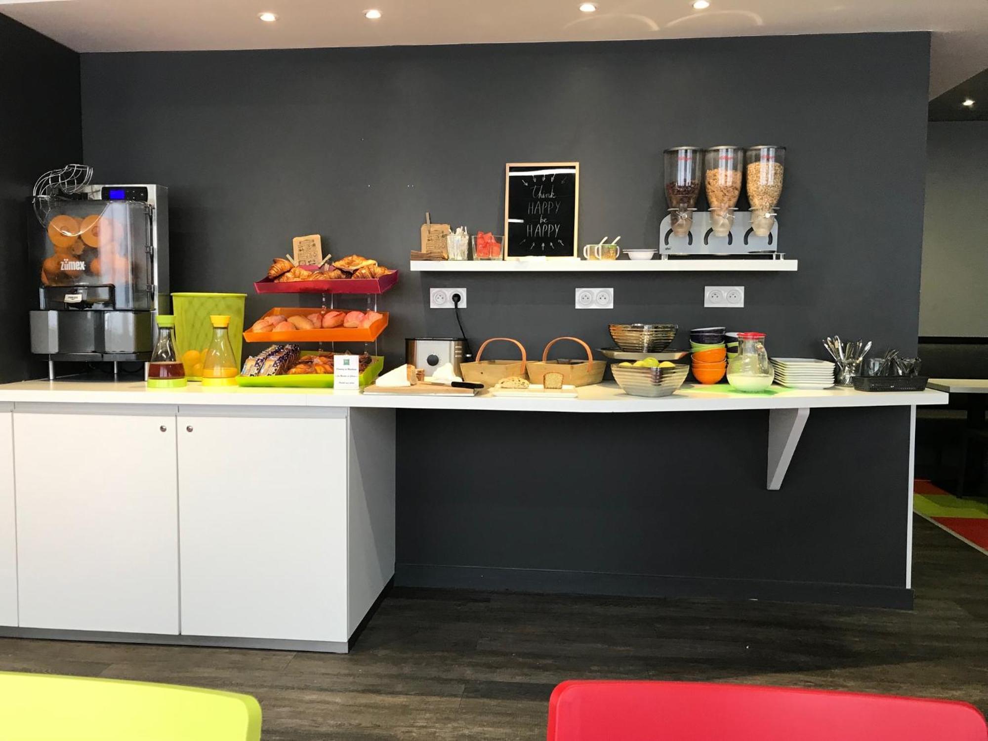 Hotel Ibis Styles Chambery Centre Gare Exteriér fotografie